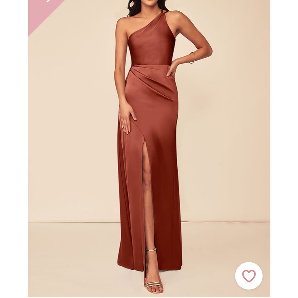 Azazie Maron Stretch Satin
Dress